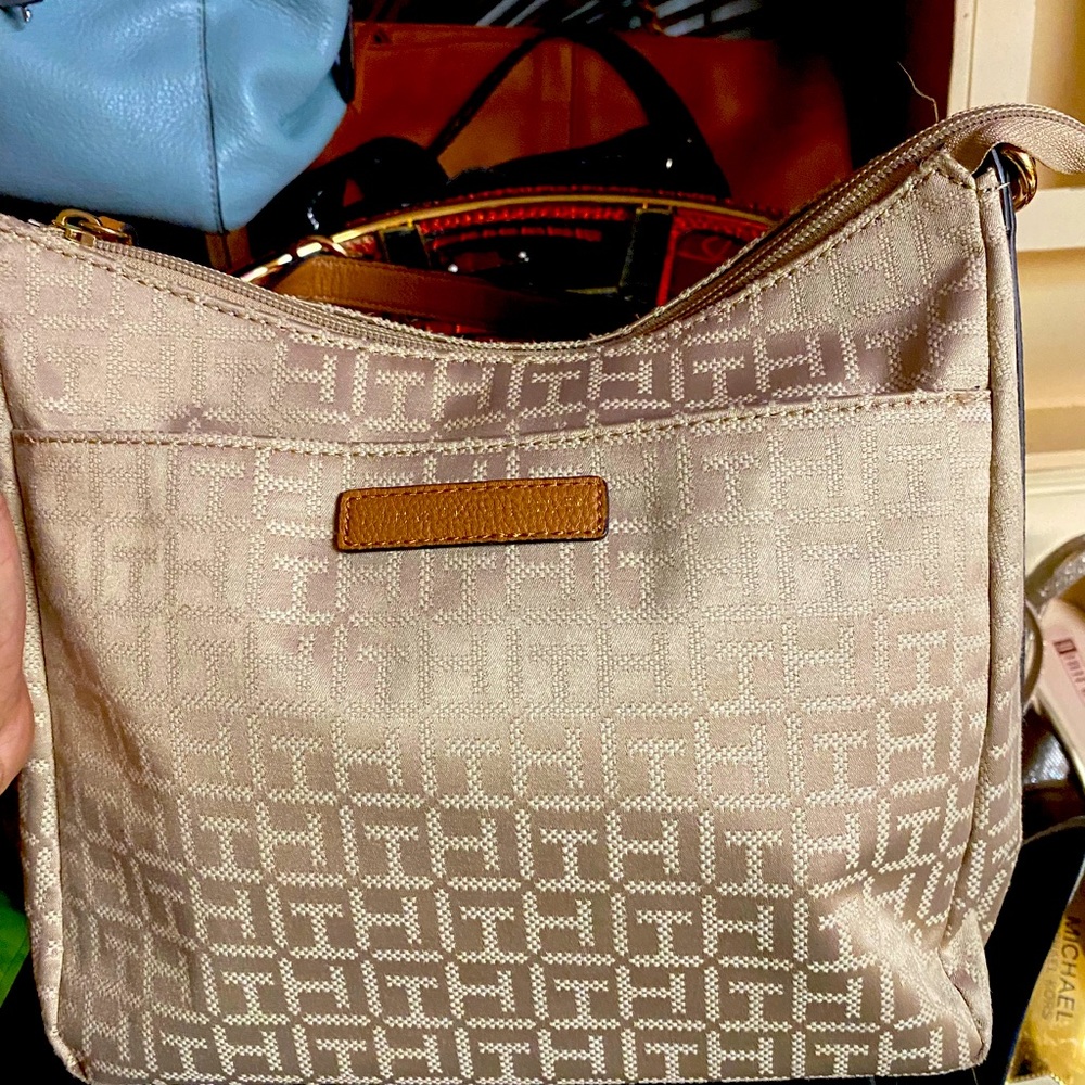 TH purse